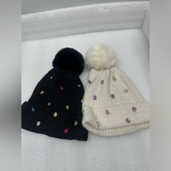 INC international concepts beanie hat - Picture 6 of 6